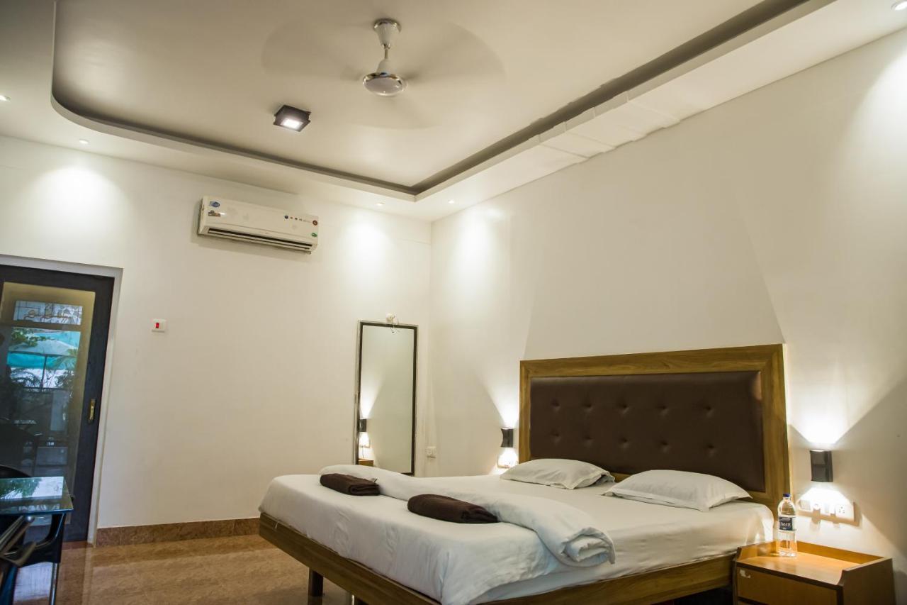 Sanidhya Beach Resort Алибаг Экстерьер фото