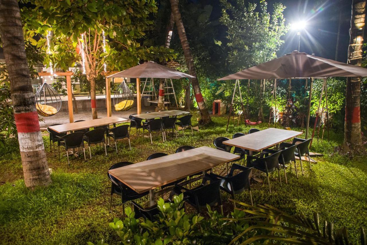 Sanidhya Beach Resort Алибаг Экстерьер фото