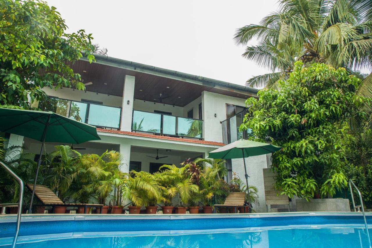 Sanidhya Beach Resort Алибаг Экстерьер фото